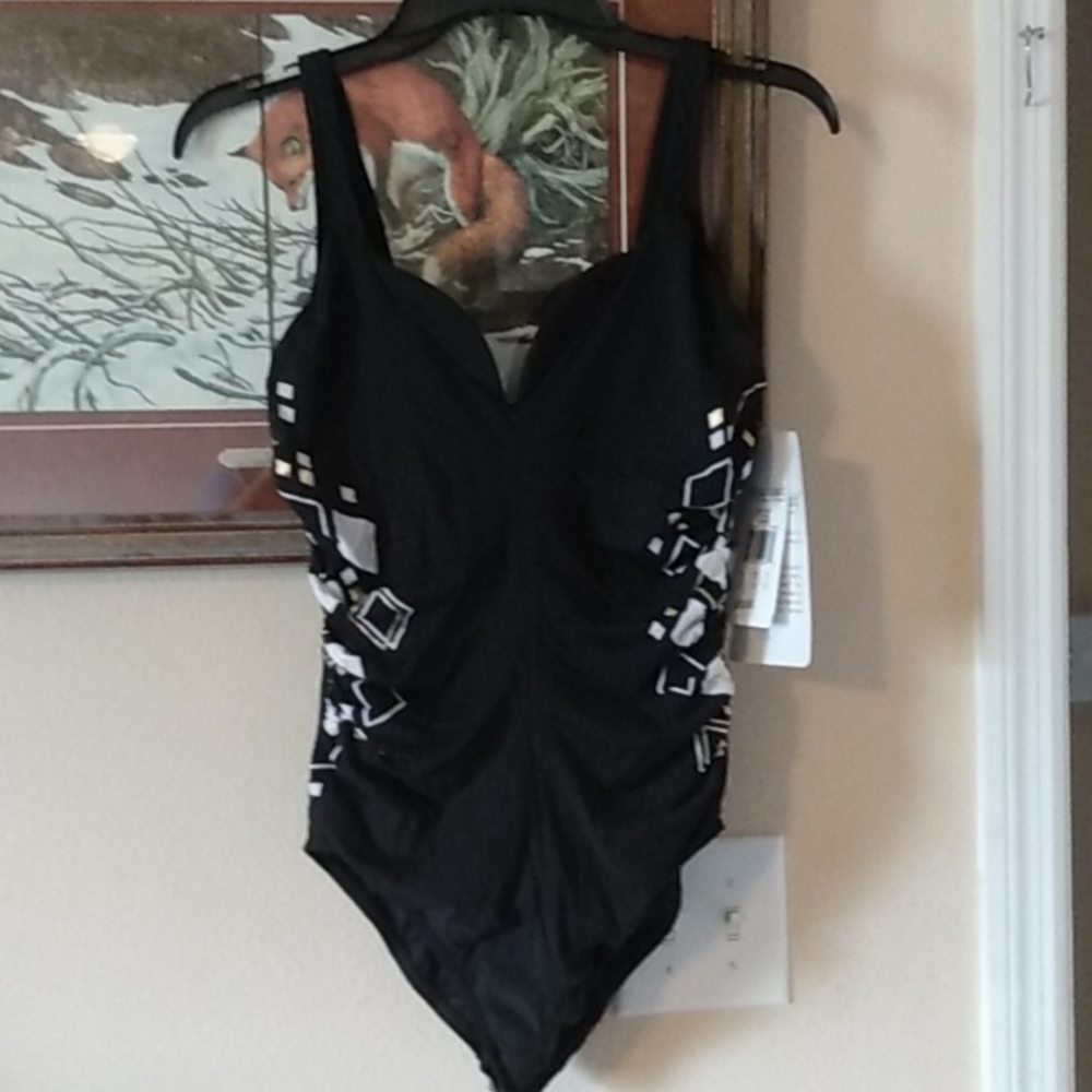 Bathing suit